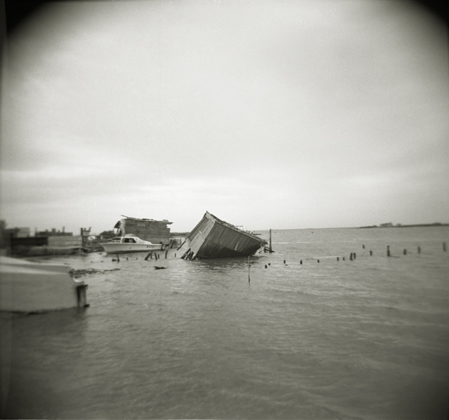 2012 - PORT-ST-LOUIS_HOLGA_045